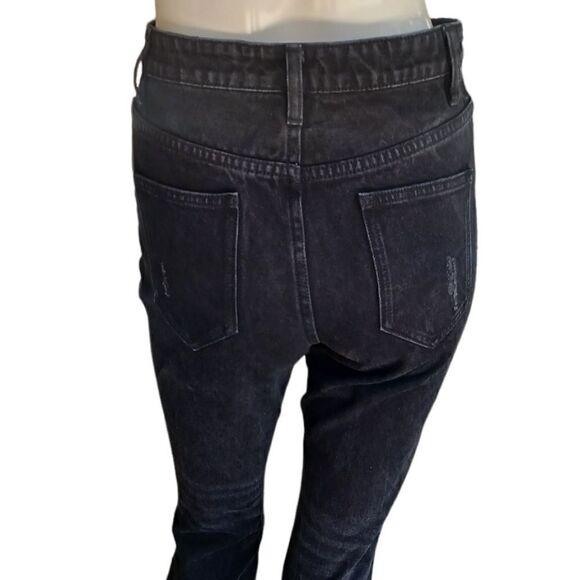 654040....MO&CO Crop Jeans Size 26 " Waist - Picture 5 of 7